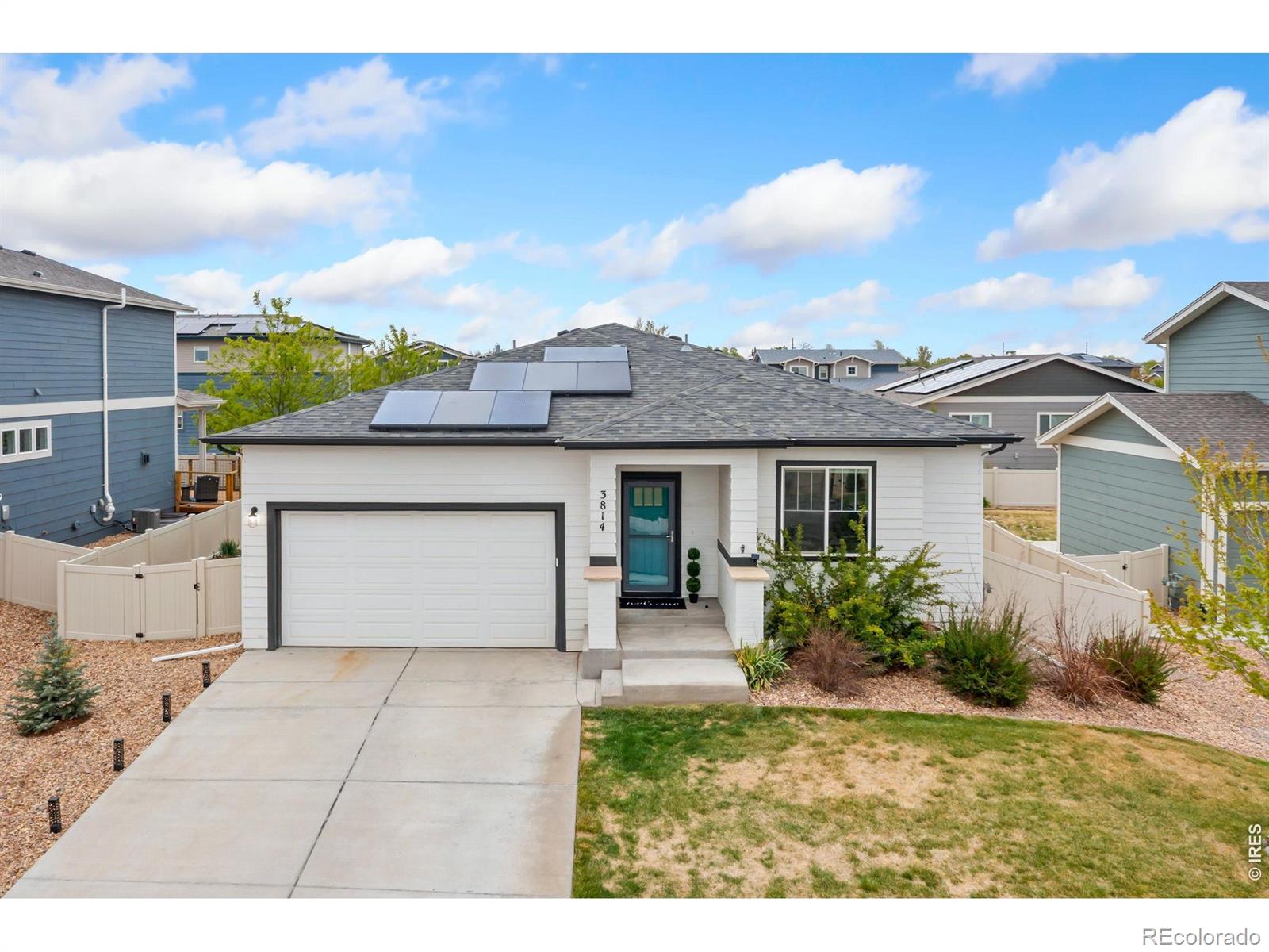 3814 Hackberry Street — photo