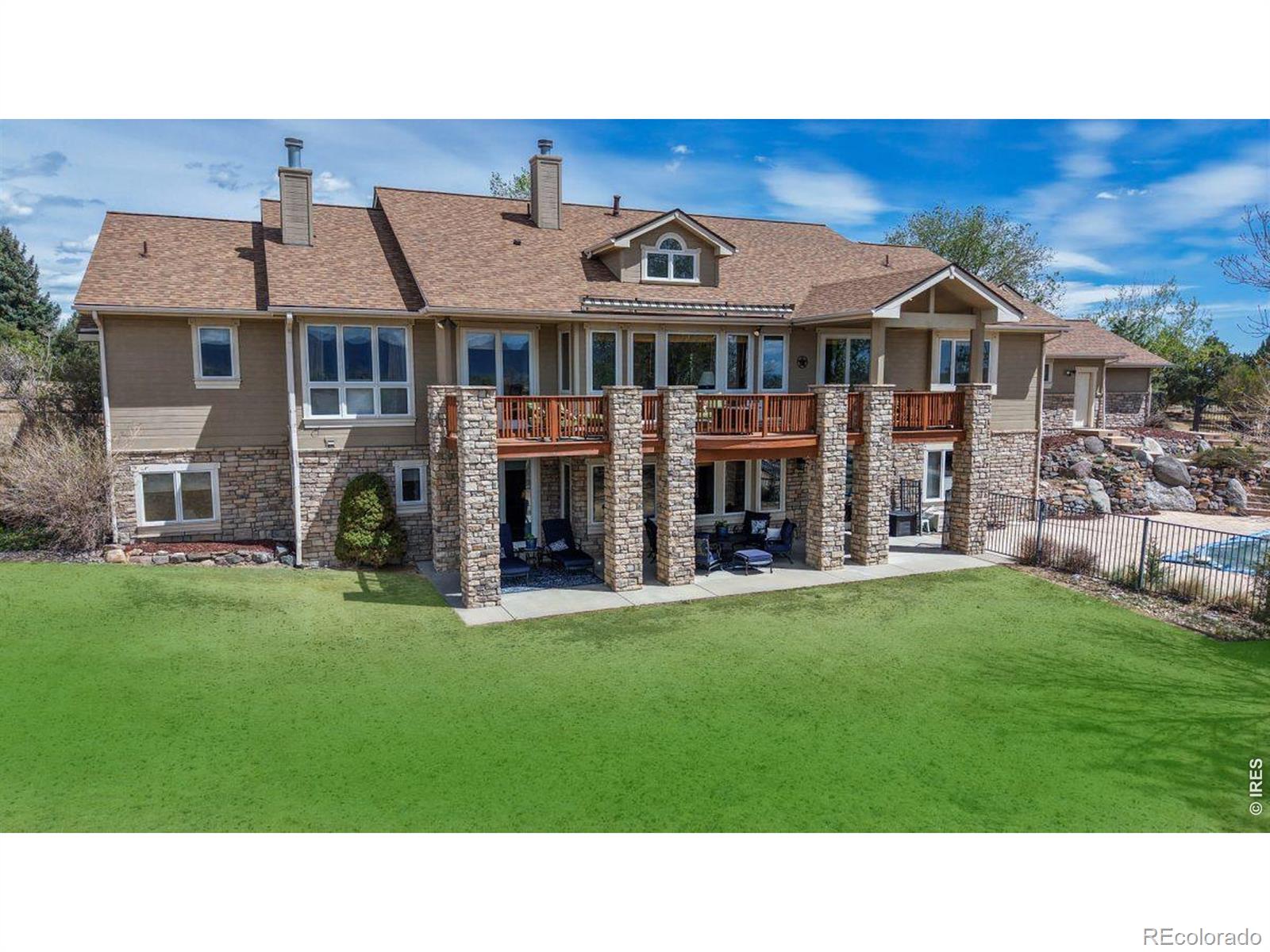 5300 Highlands Drive — photo