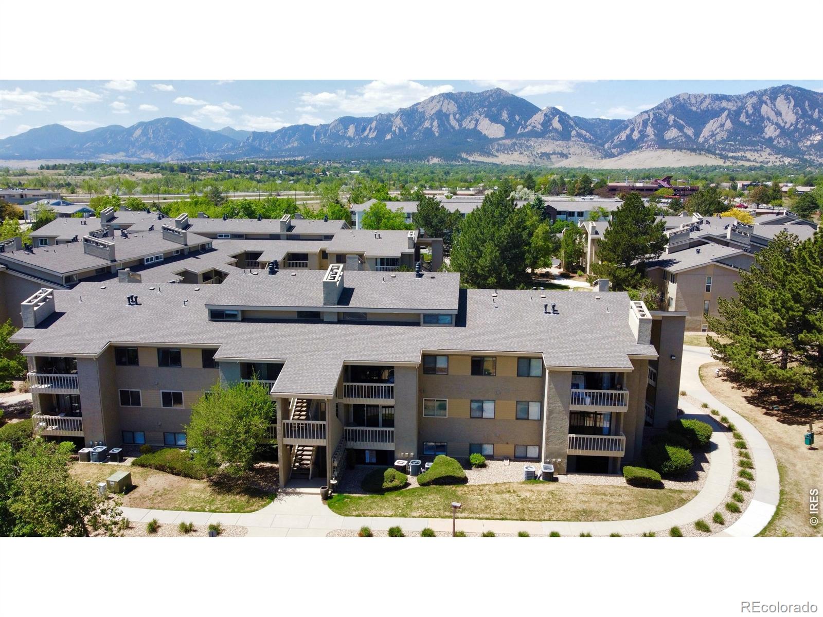 40 S Boulder Circle 4034 — photo