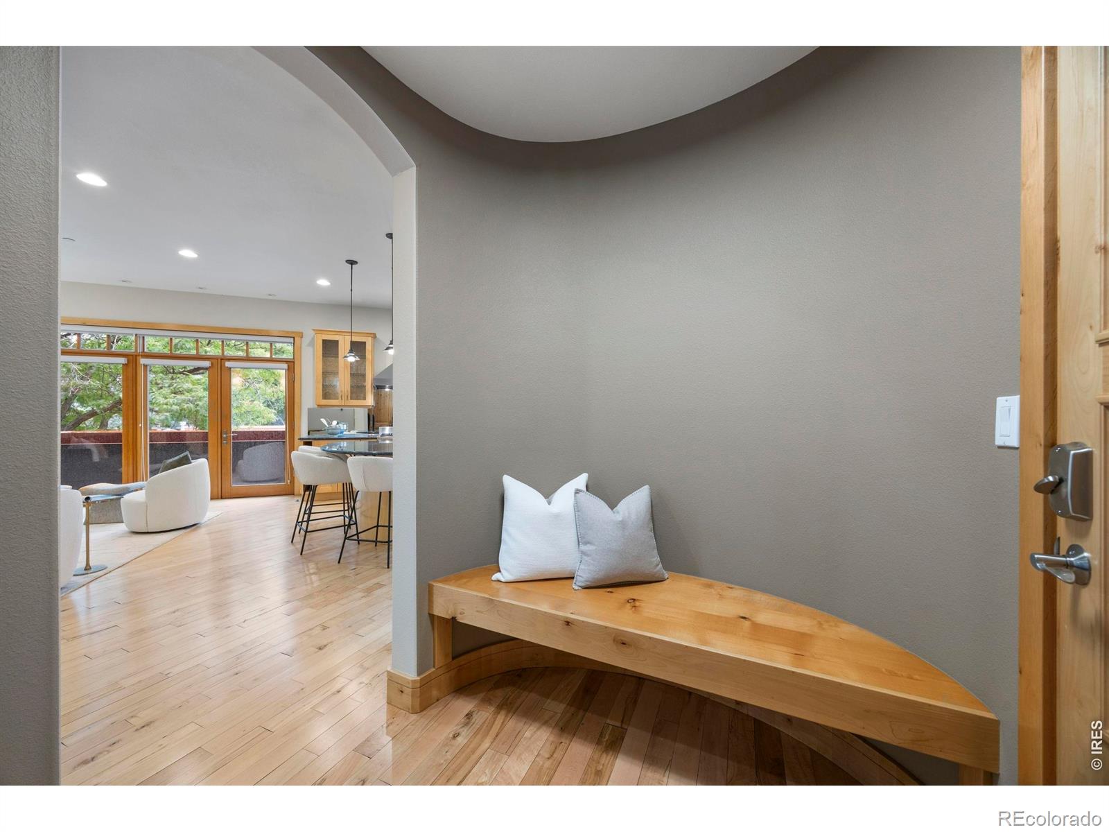 2034 Pearl Street 200 — photo