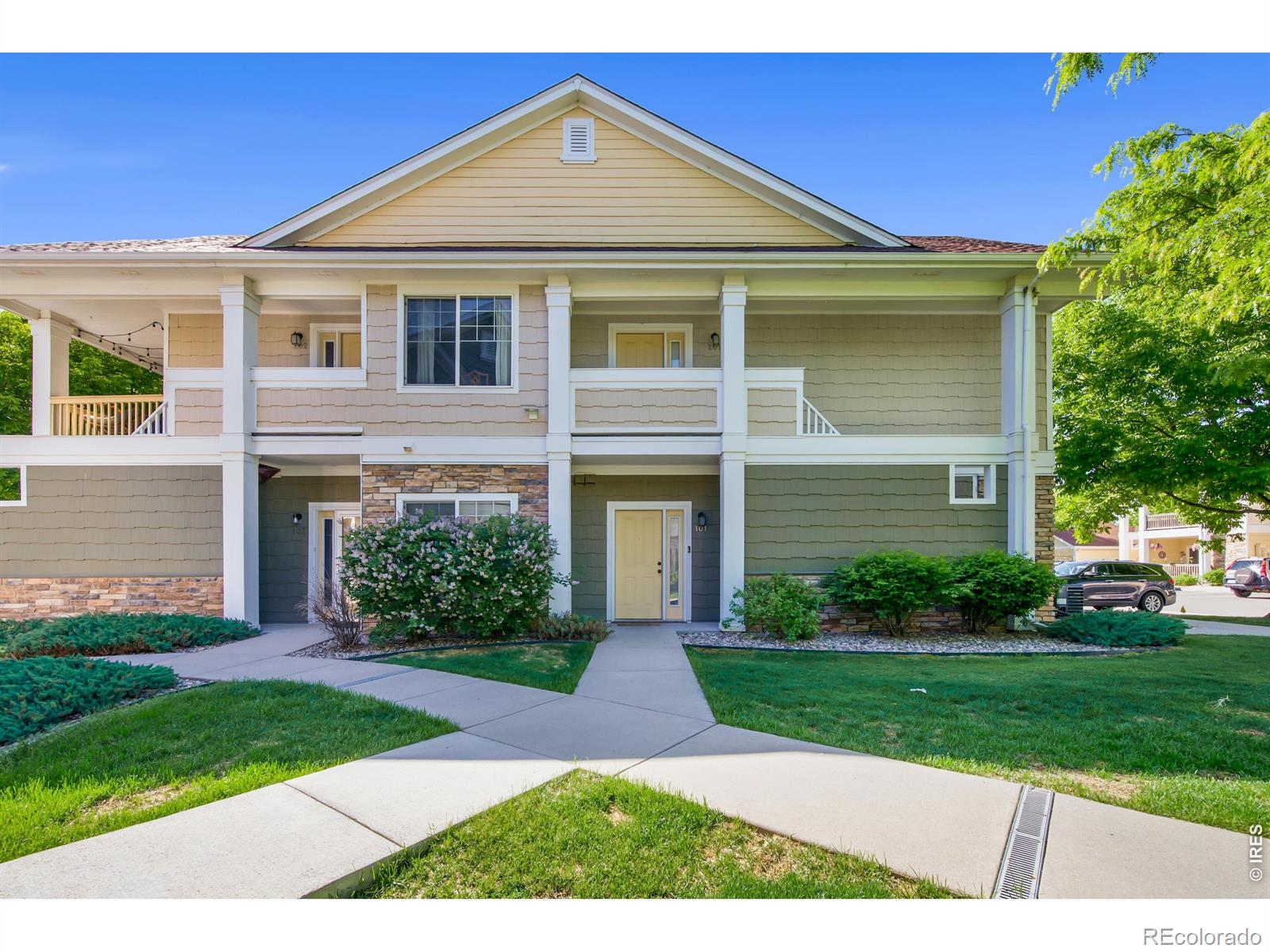 4735 Hahns Peak Drive 101 — photo