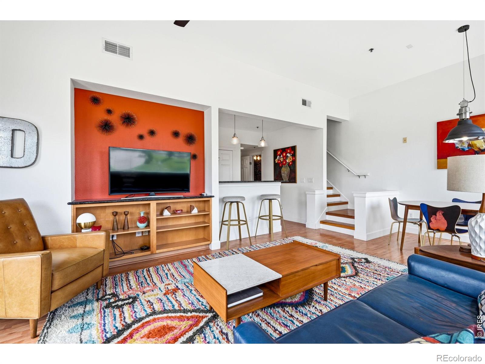 401 Mason Court 203 — photo