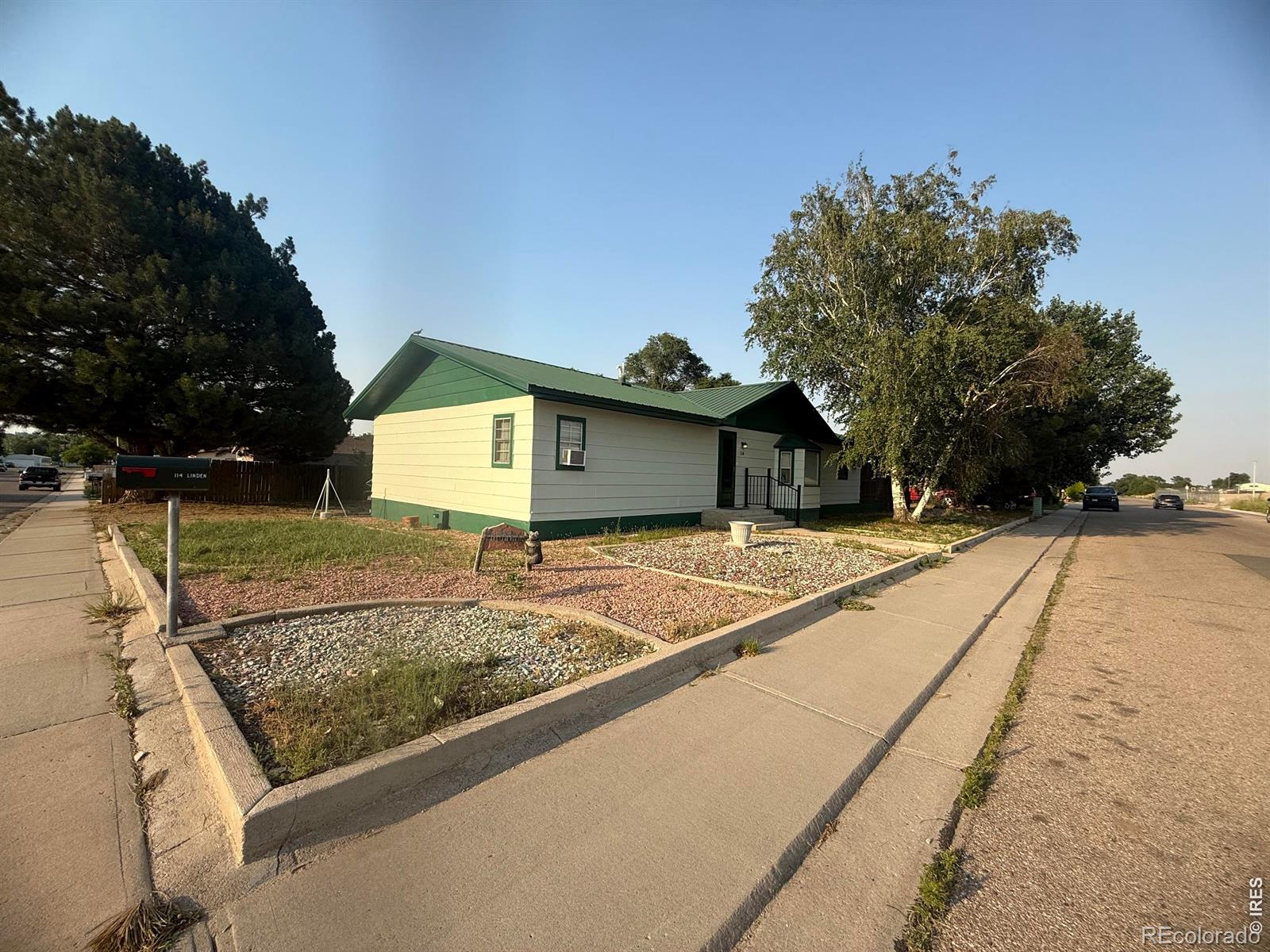 114 Linden Drive — photo