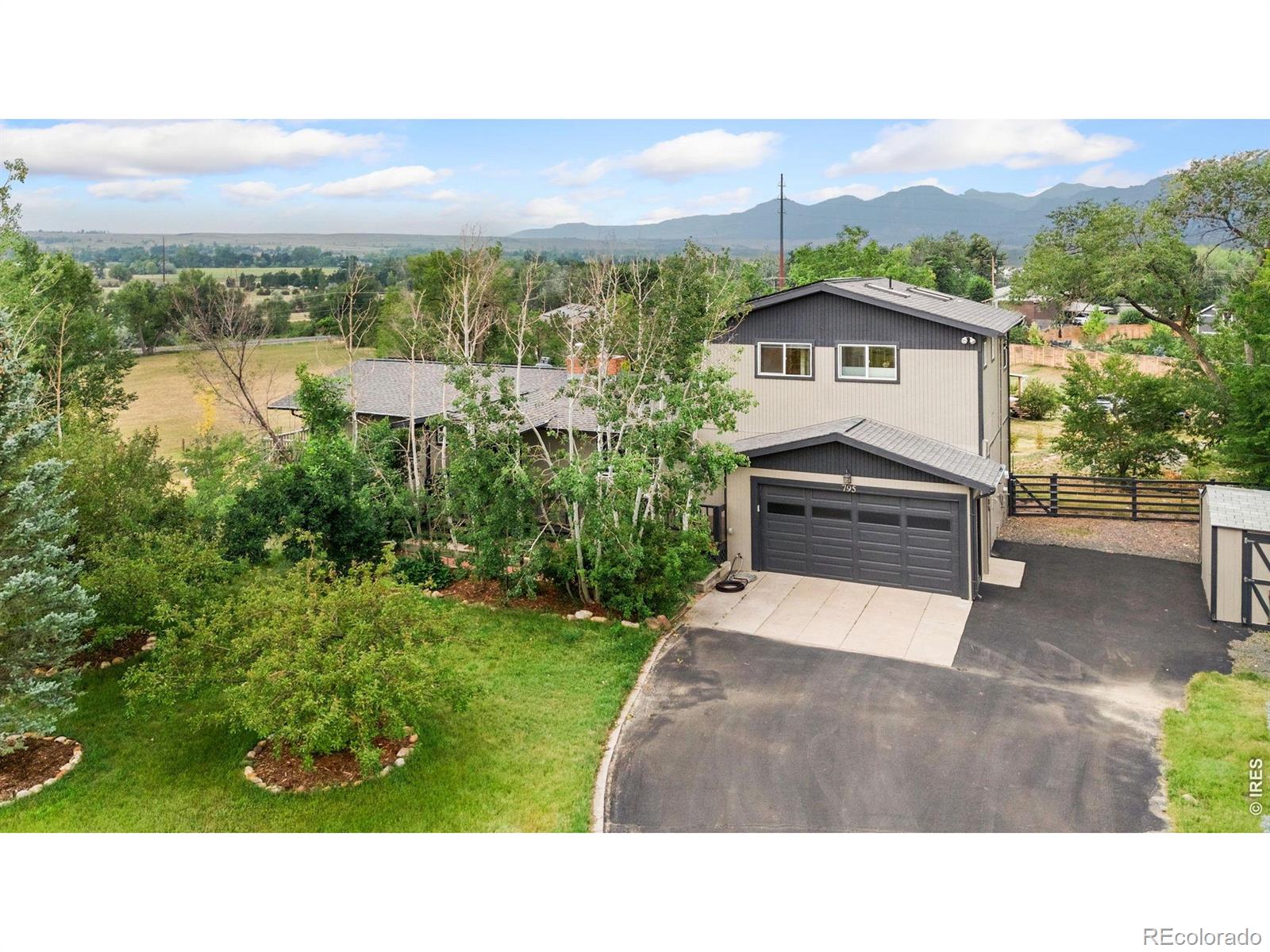 795 Fox Hill Court — photo