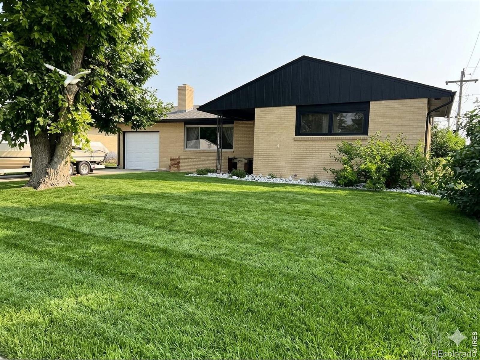 1324 Buchanan Street — photo