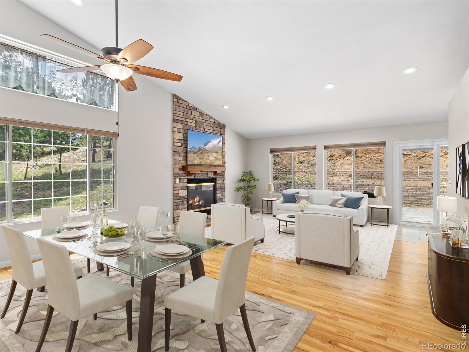 1635 Brook Court — photo