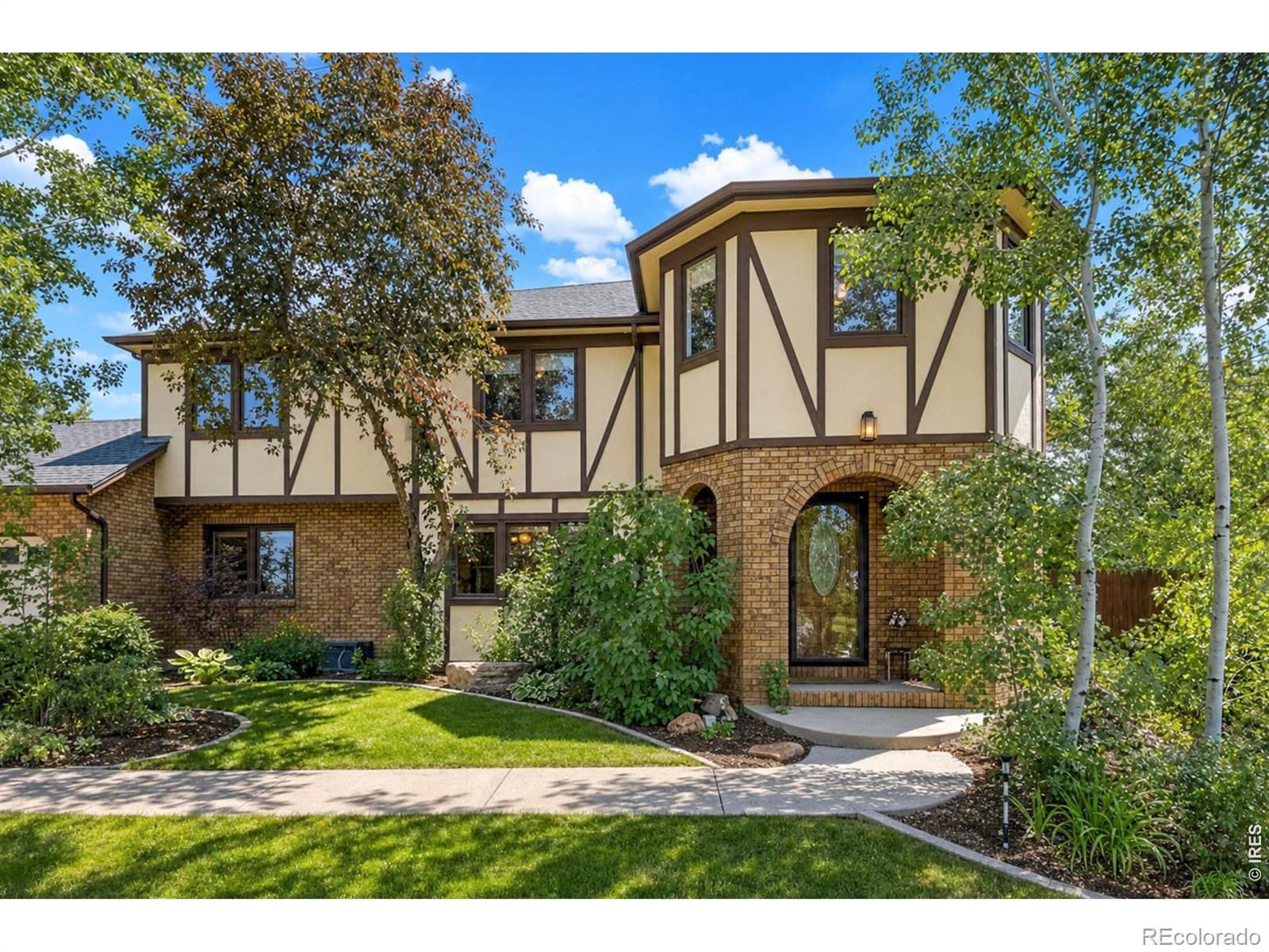 1224 Twin Peaks Circle — photo