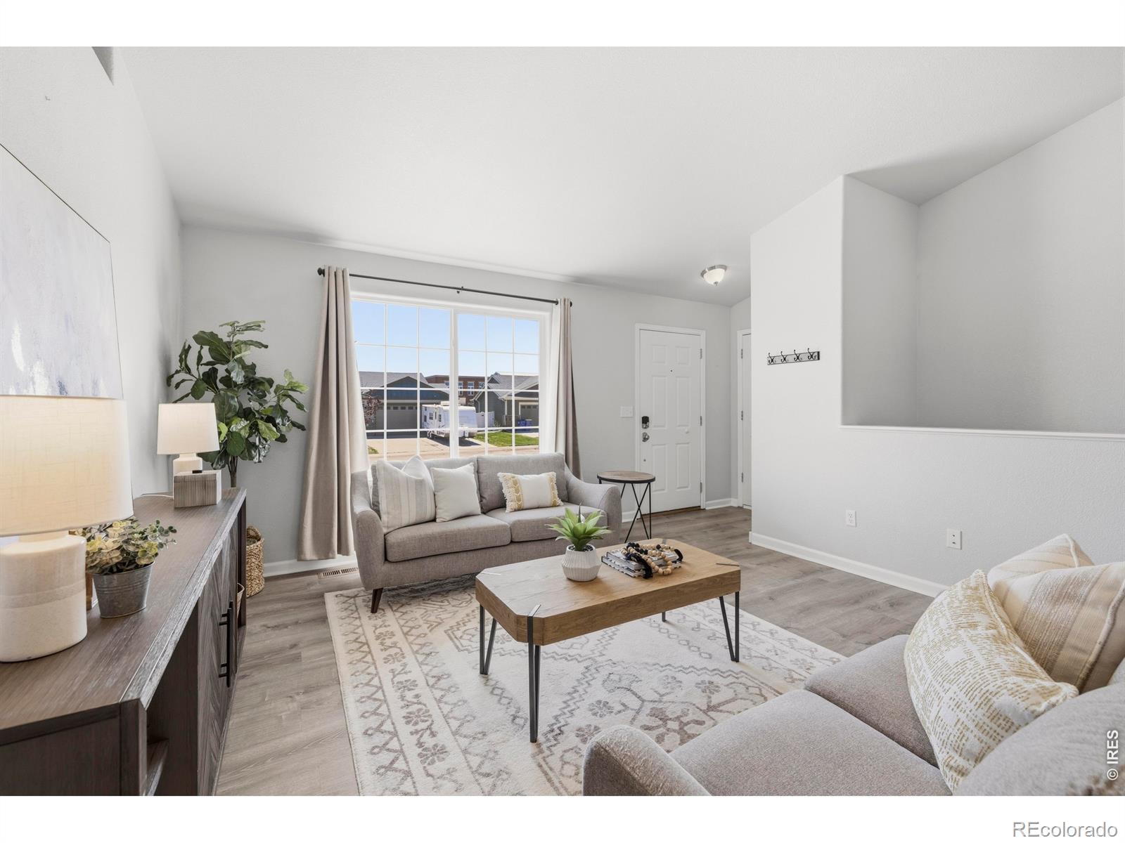 3946 Mount Oxford Street — photo