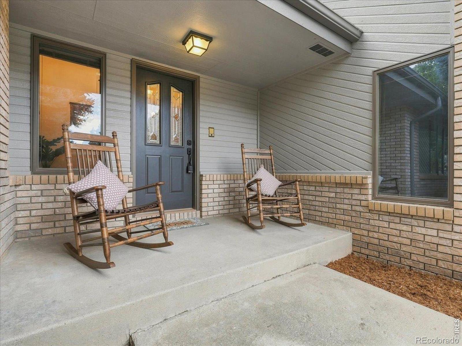 2186 Evergreen Place — photo