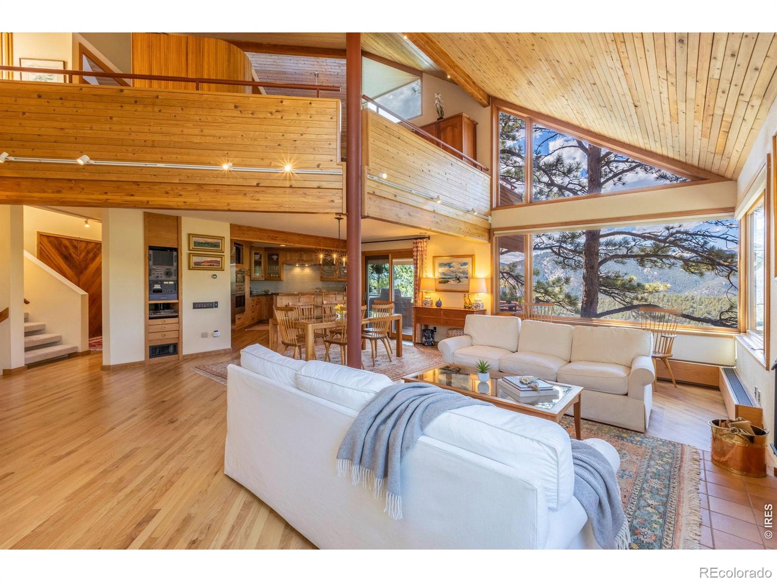 3367 Sunshine Canyon Drive — photo