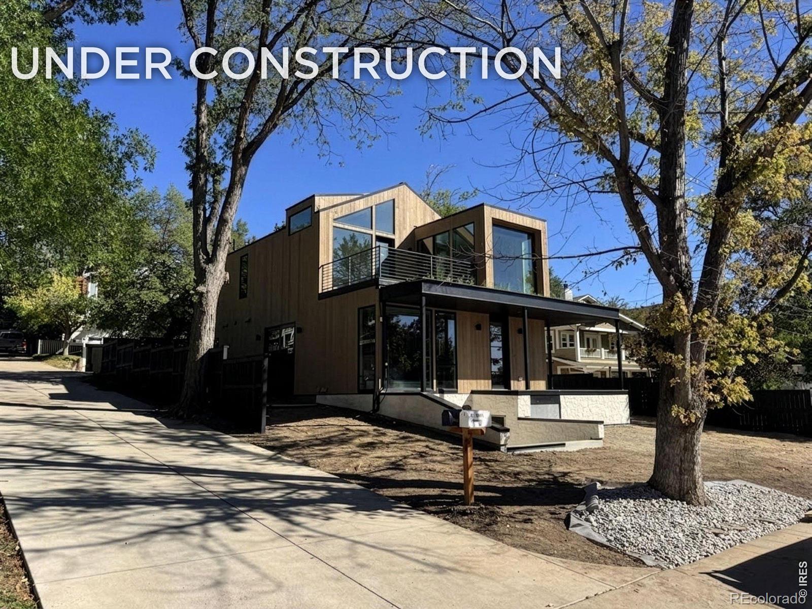 2445 Bluff Street — photo