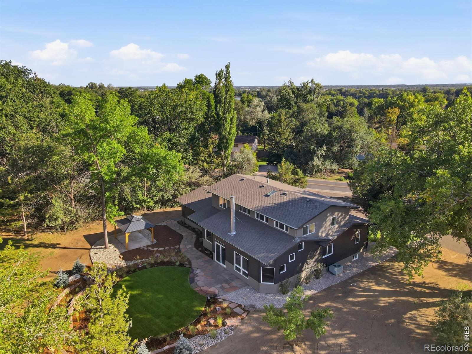1310 Country Club Road — photo