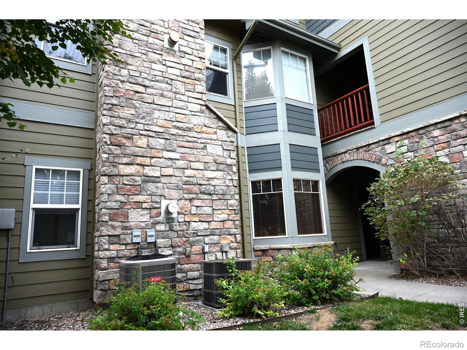 5220 Boardwalk Drive C14 — photo