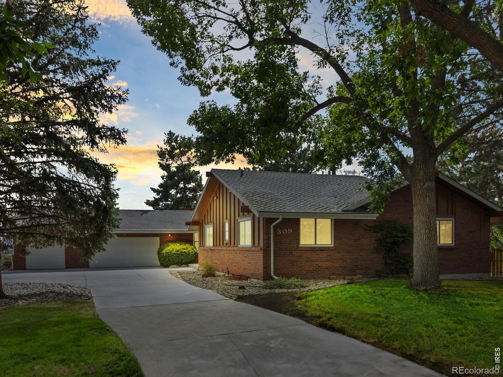 309 Glenview Court — photo