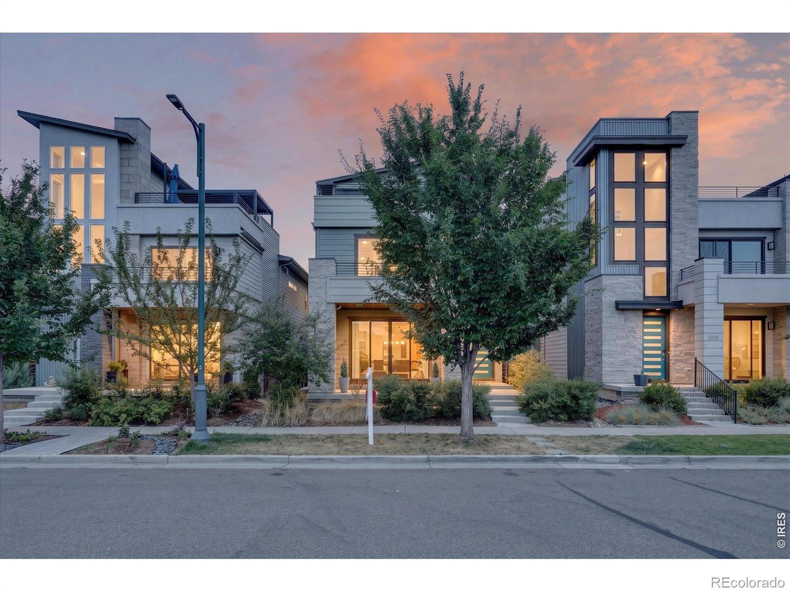 6048 N Beeler Court — photo