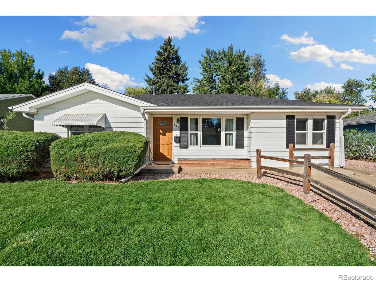 609 E Coy Drive — photo
