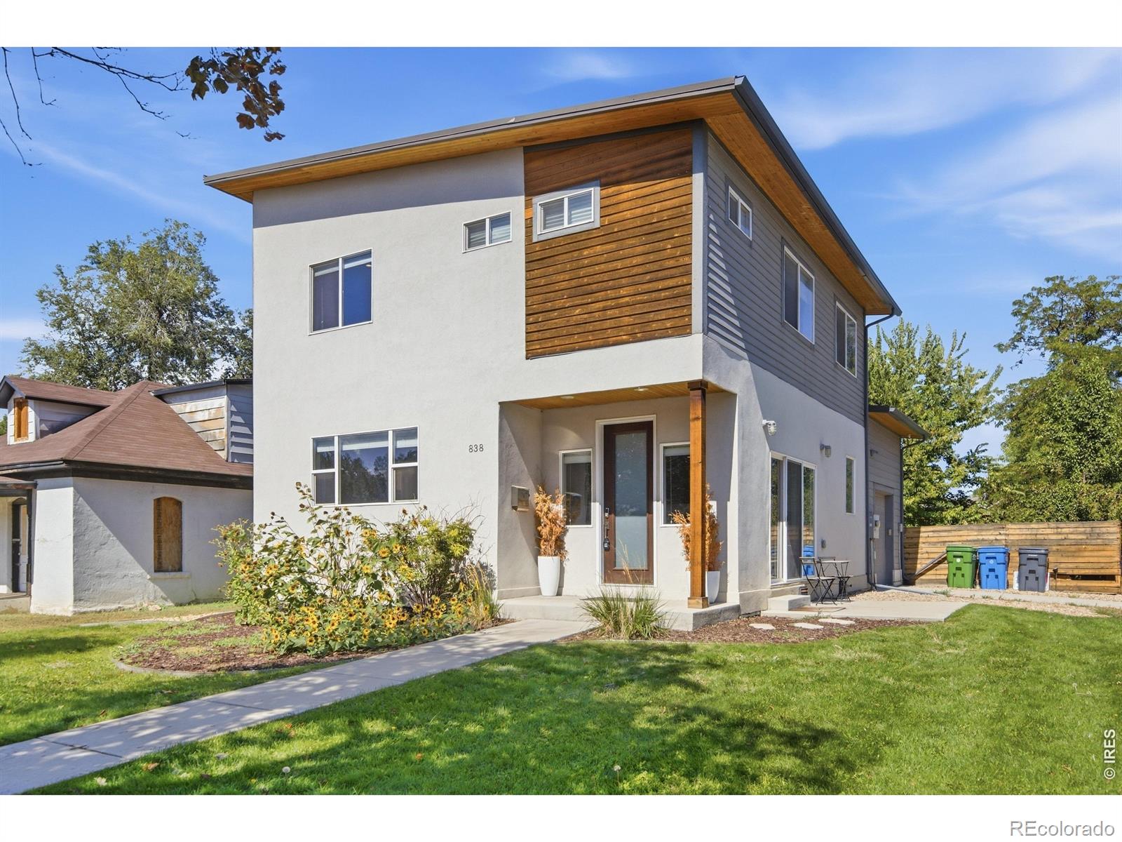 838 E Myrtle Street — photo