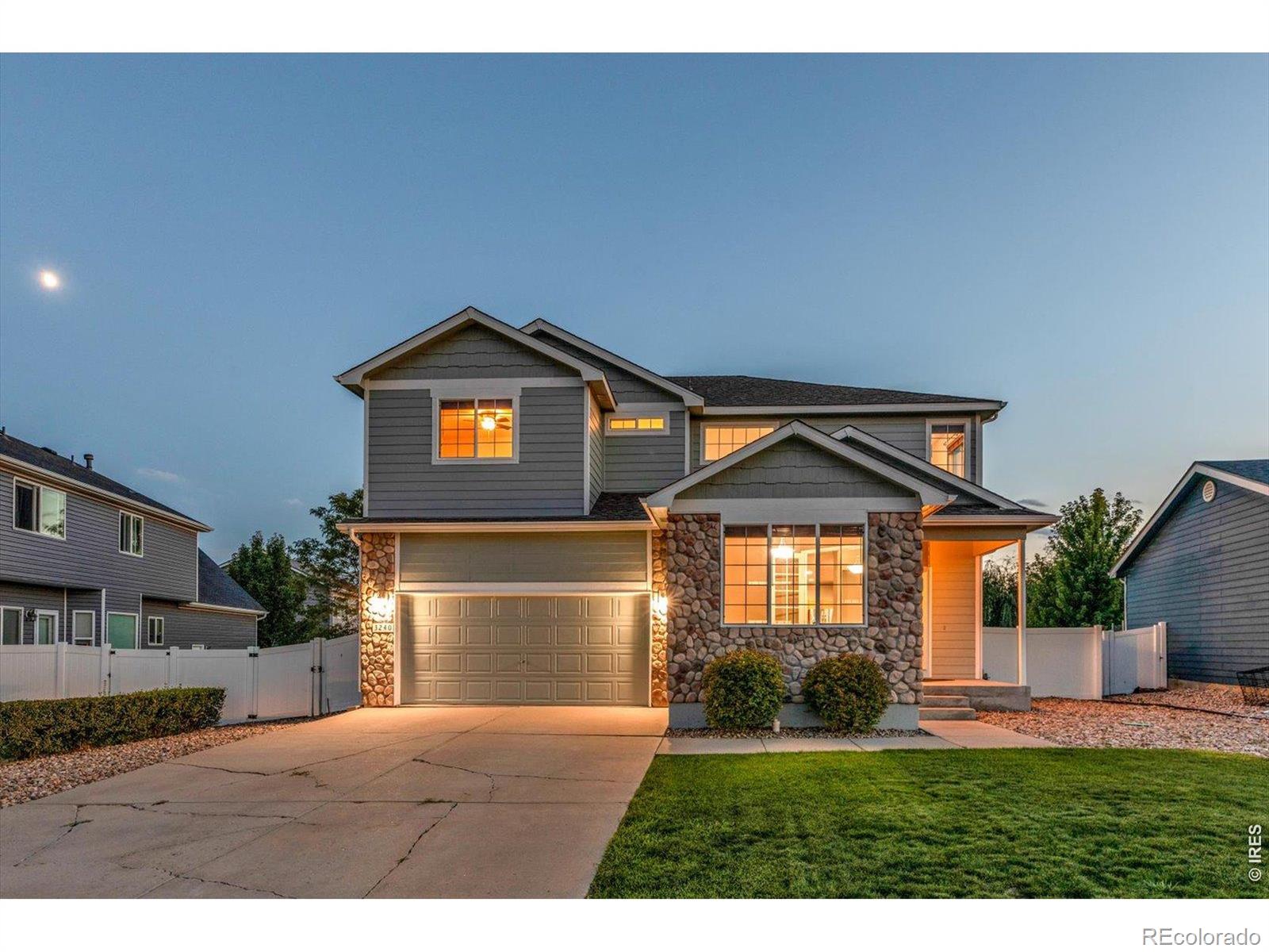3240 Silverbell Drive — photo