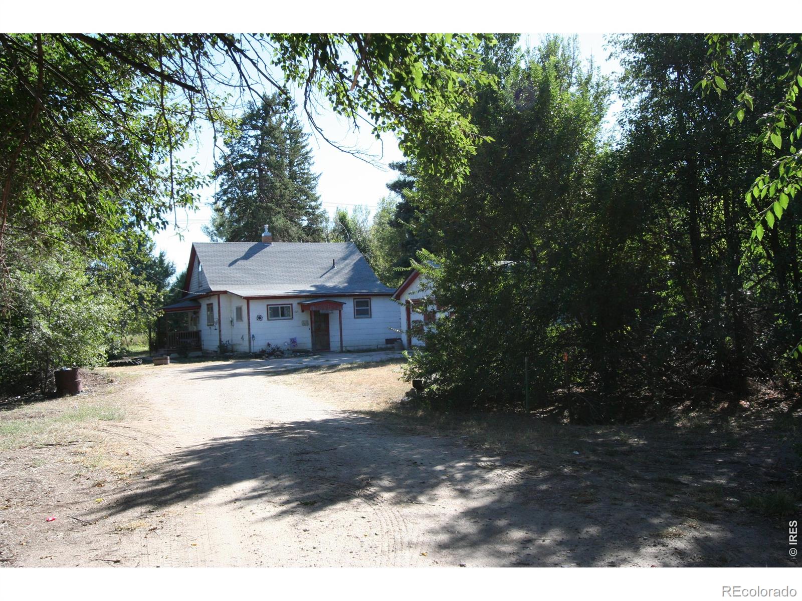 821 Dessa Street — photo