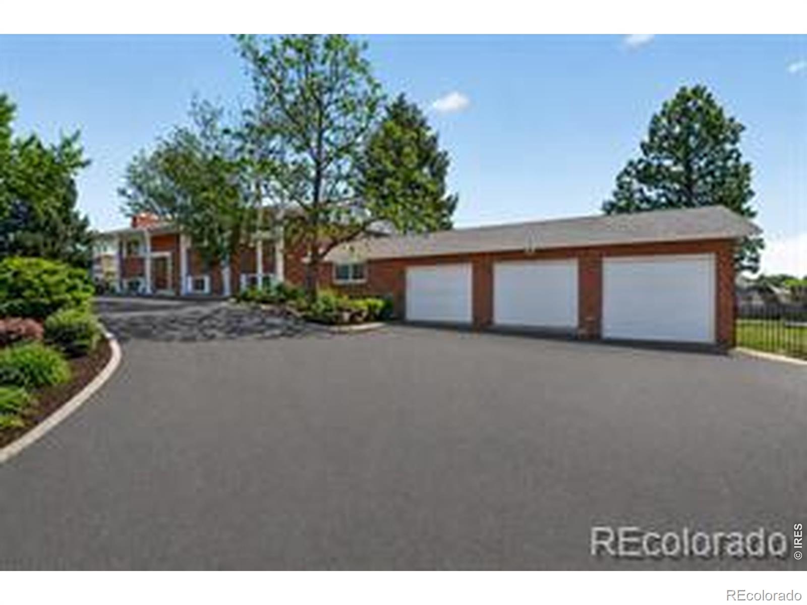 14562 Benton Street — photo