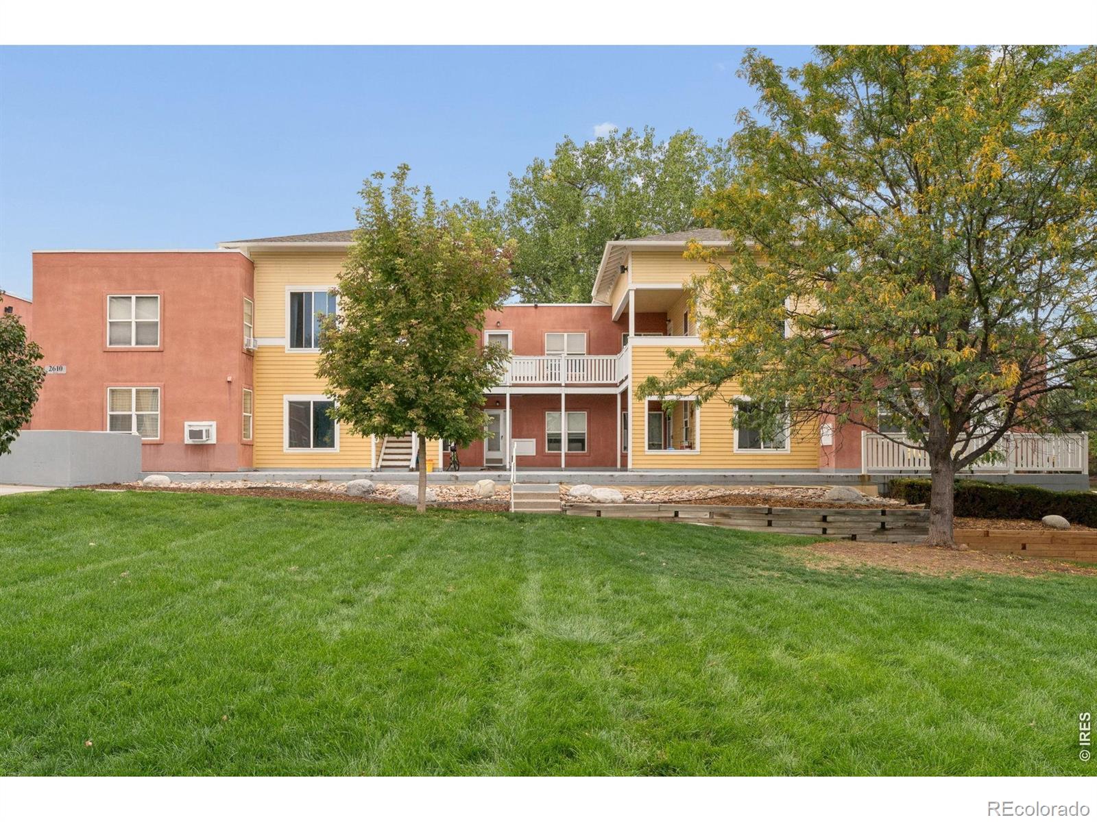2610 Iris Avenue 105 — photo
