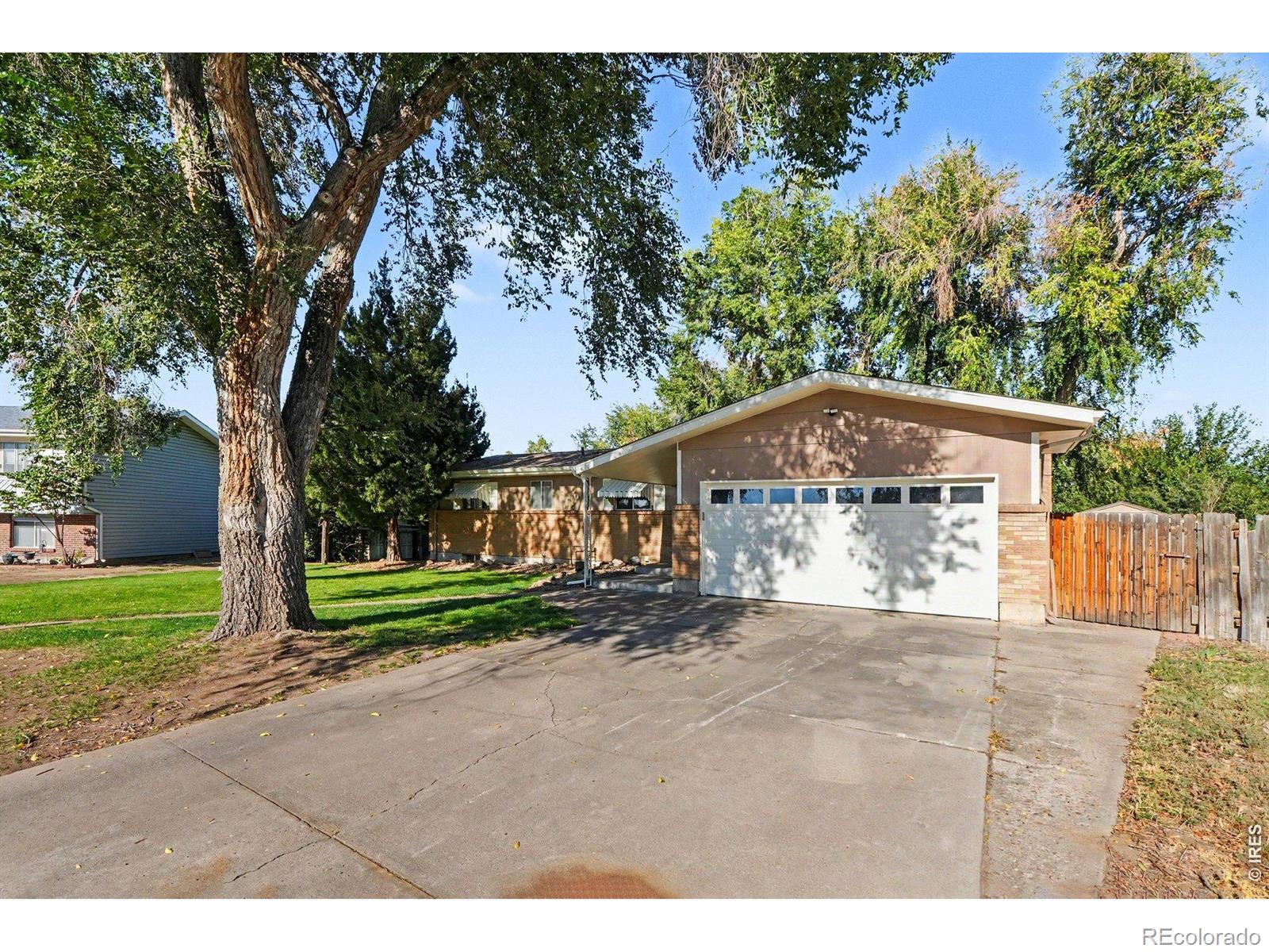 702 Harp Court — photo