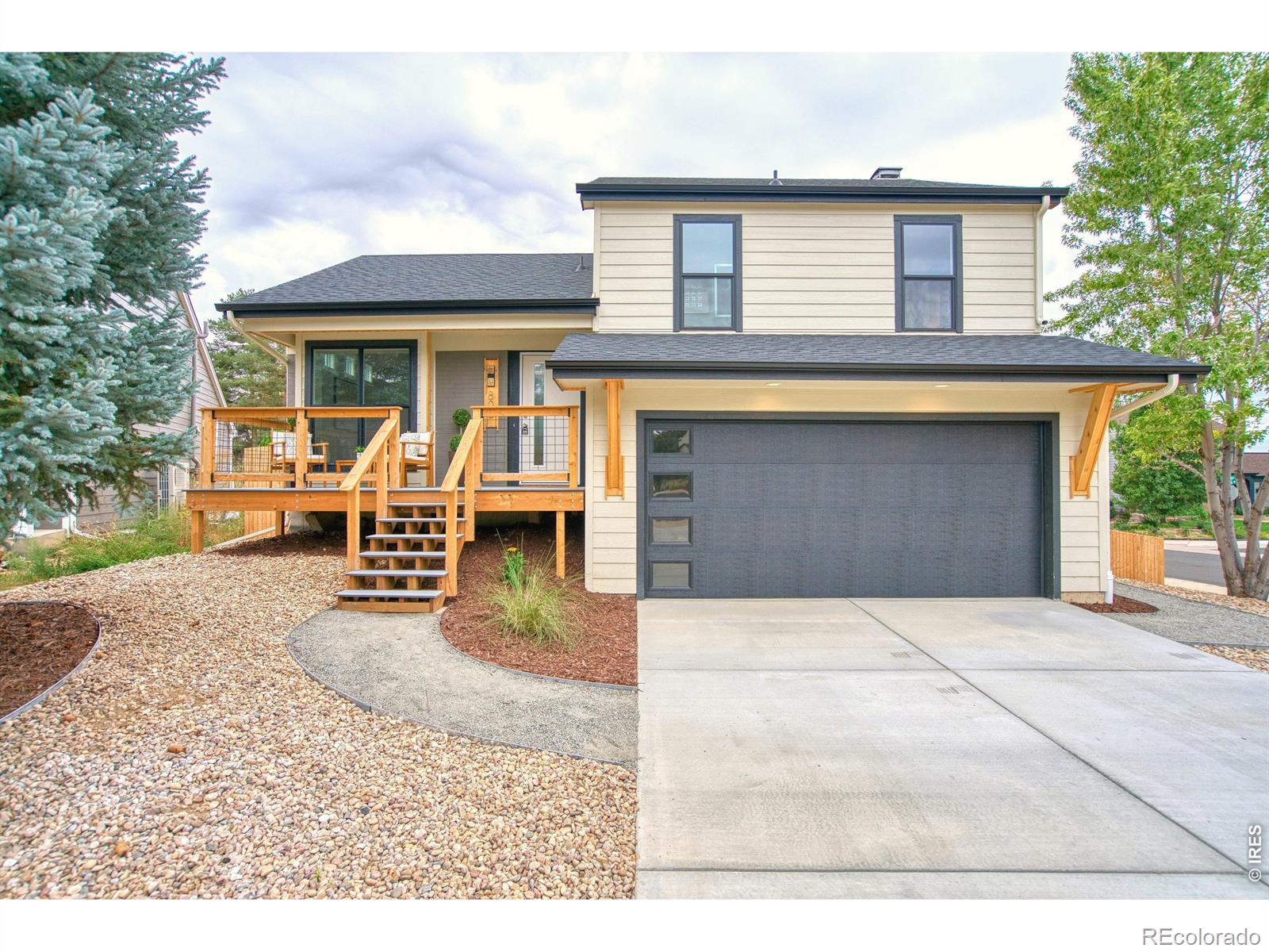 805 Kimbark Street — photo