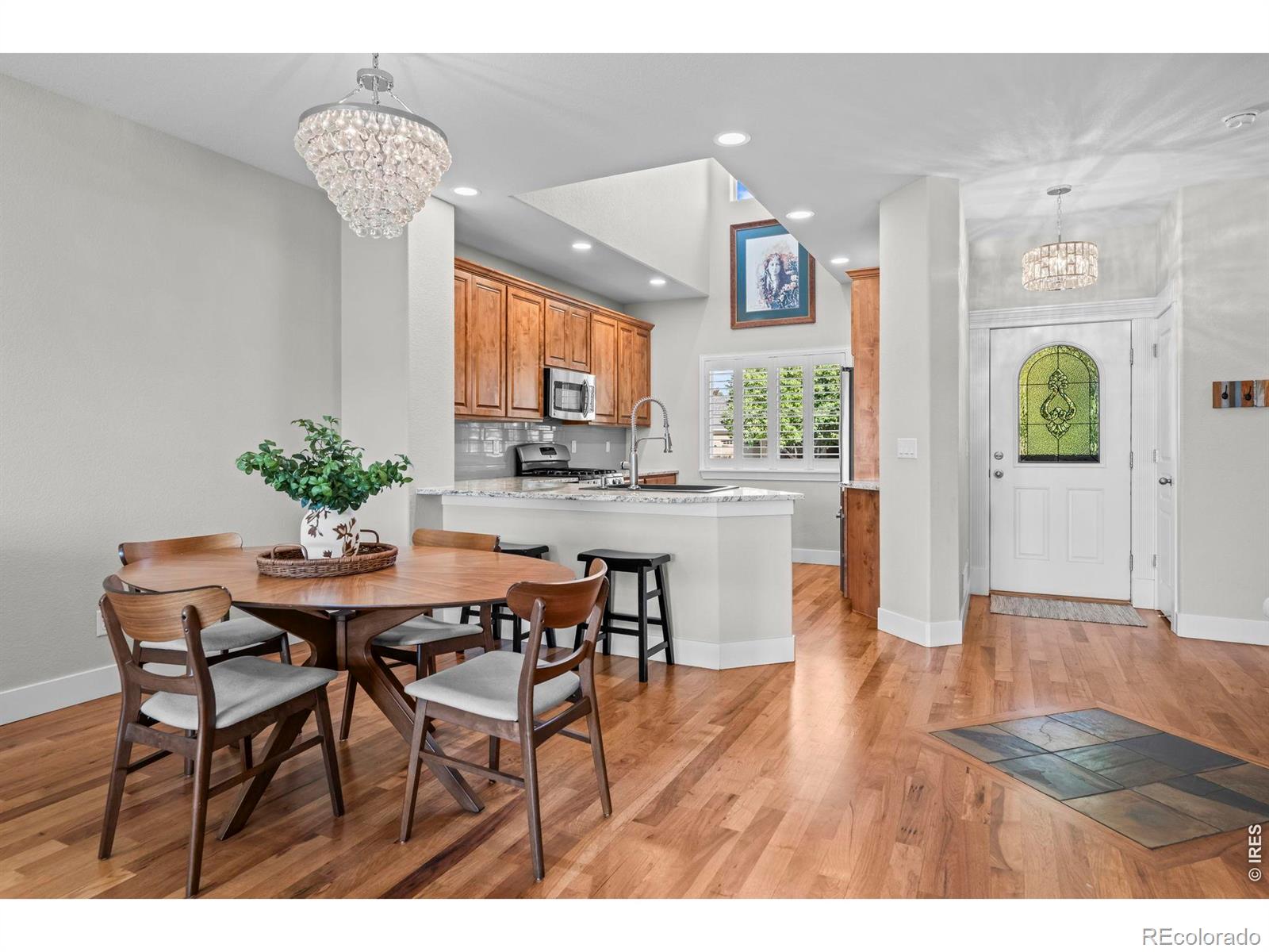 1122 Village Circle — photo