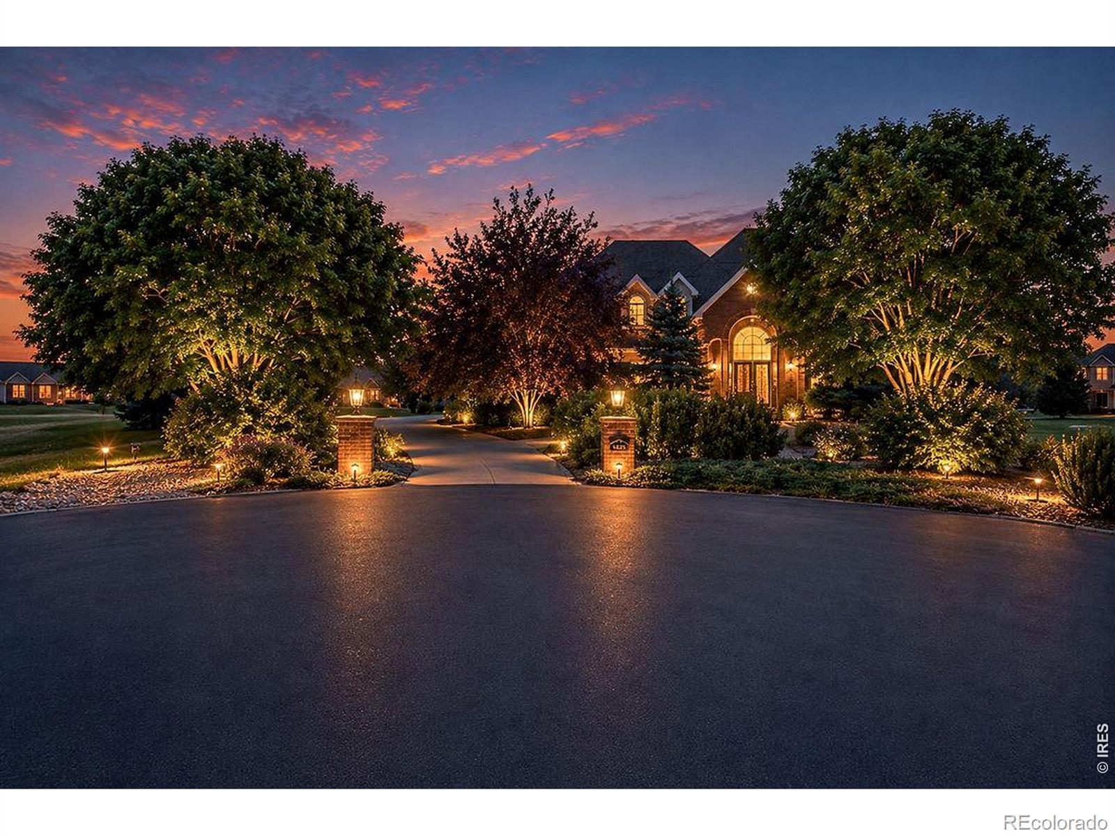 1425 Vantage View Court — photo
