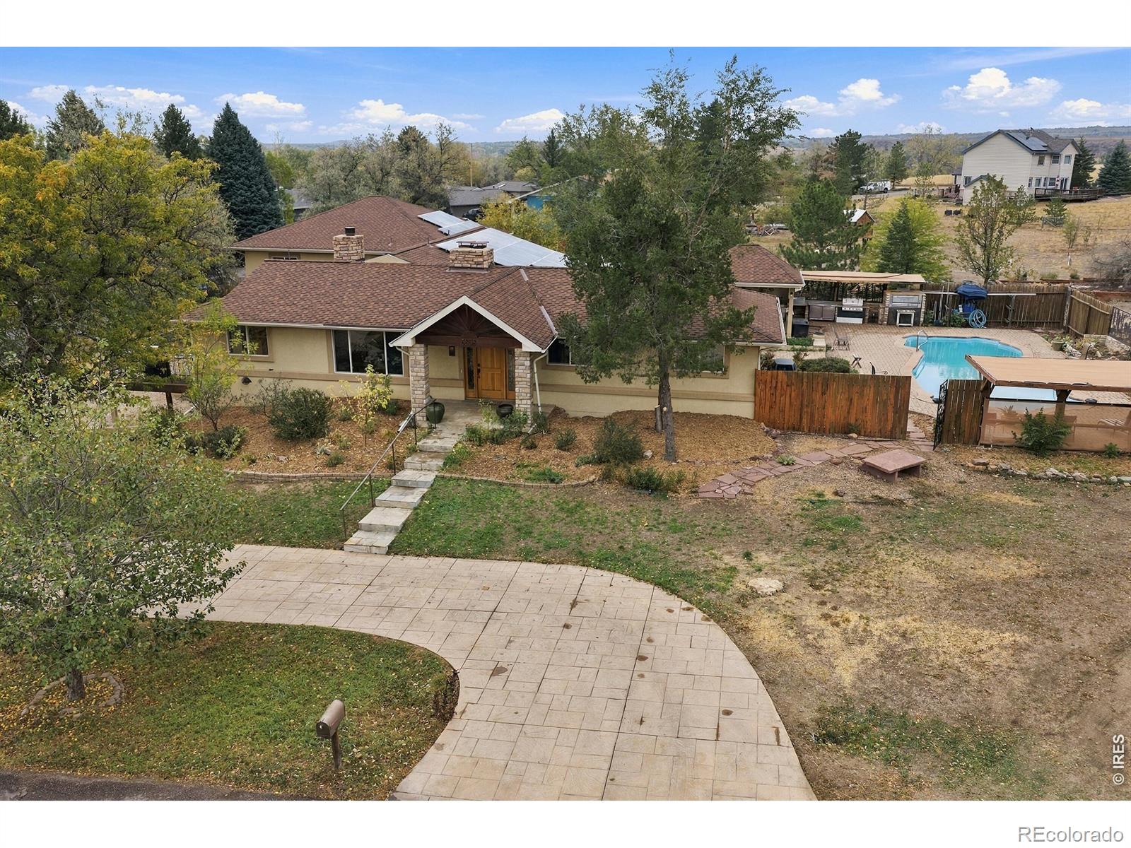 5808 Knoll Crest Court — photo
