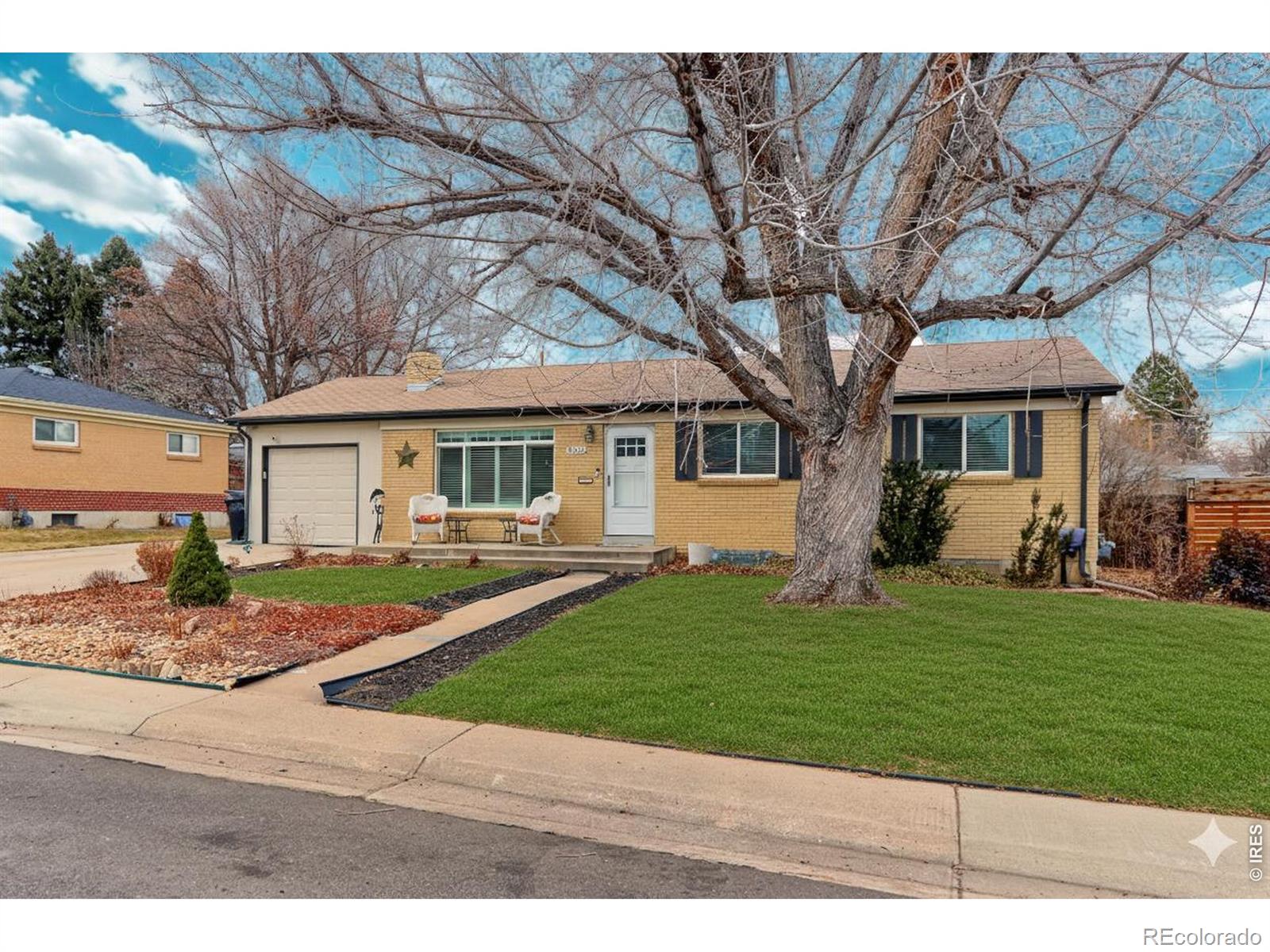 3333 W Wagon Trail Drive — photo