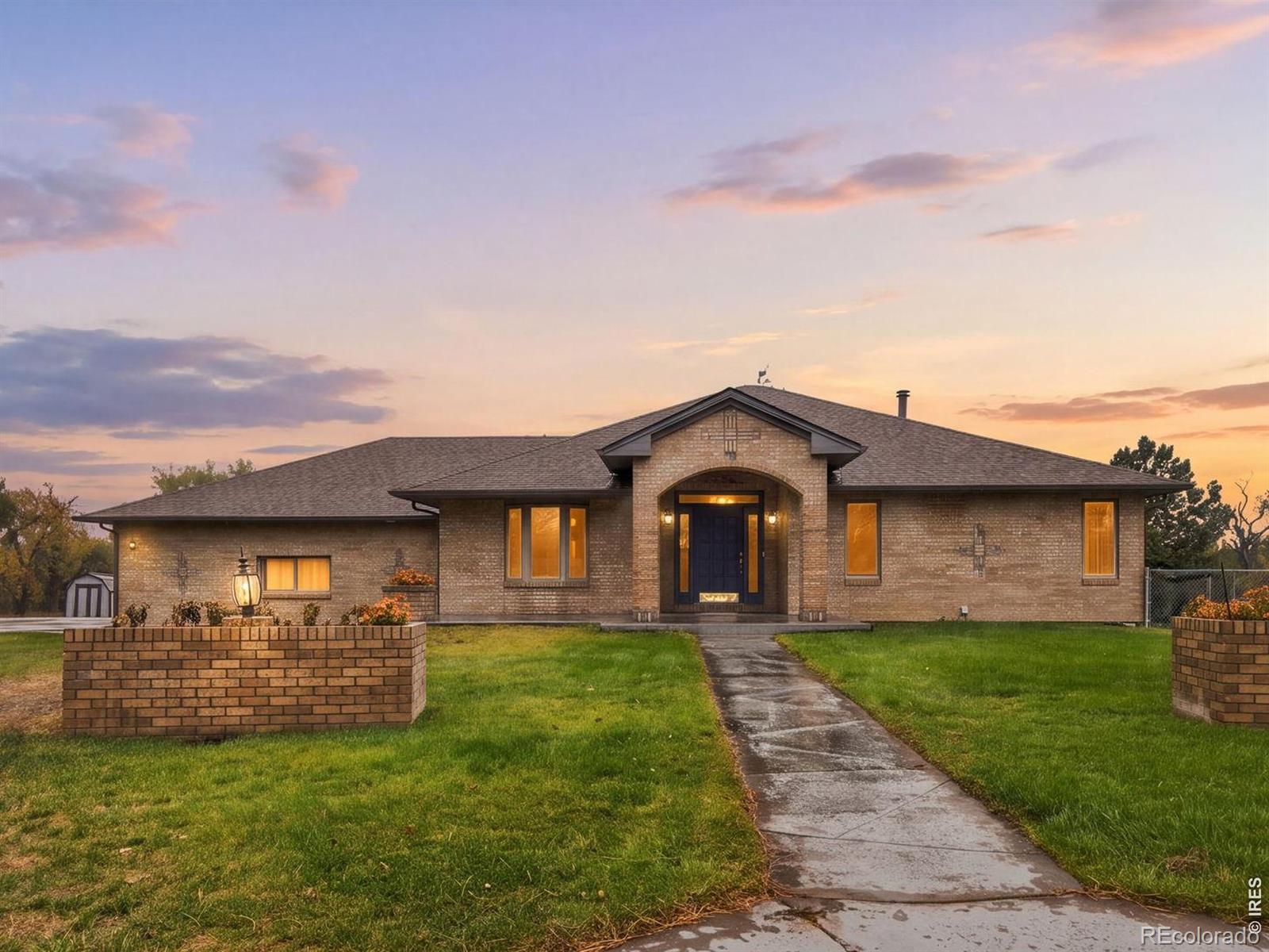 1609 White Water Court — photo