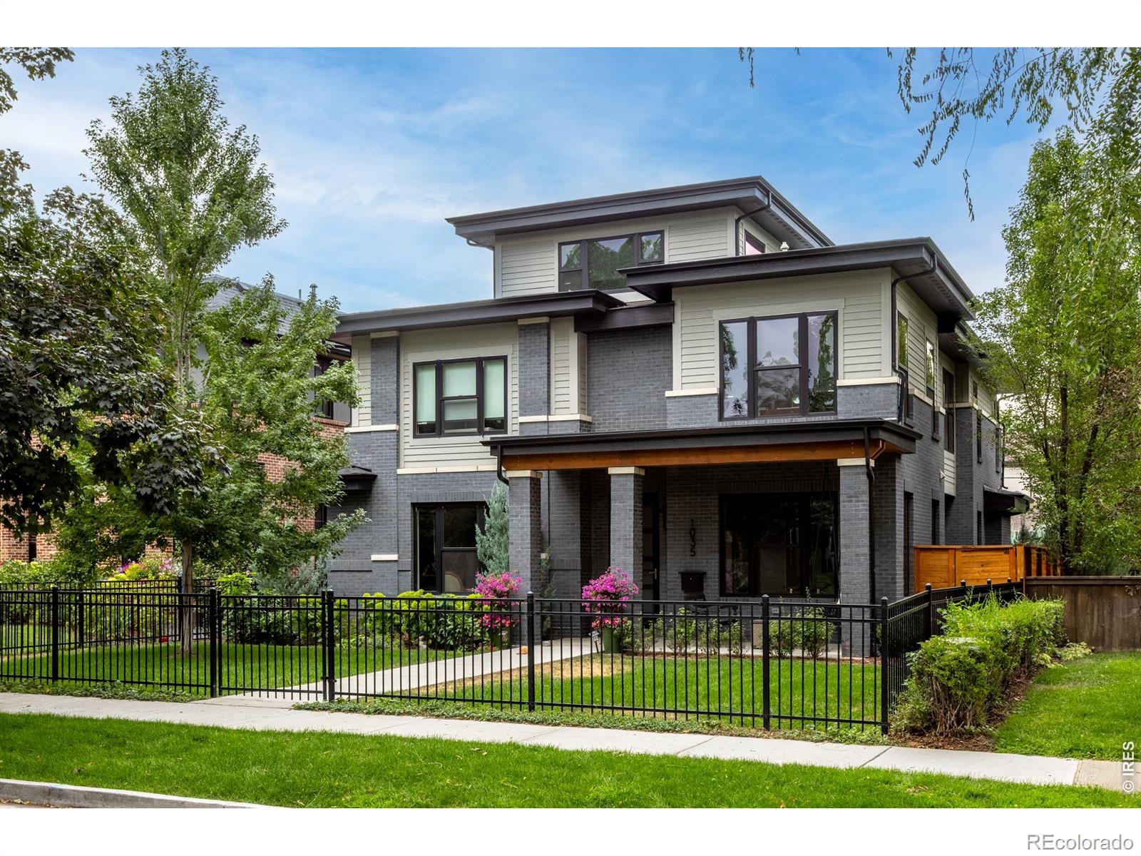 1035 S Columbine Street — photo