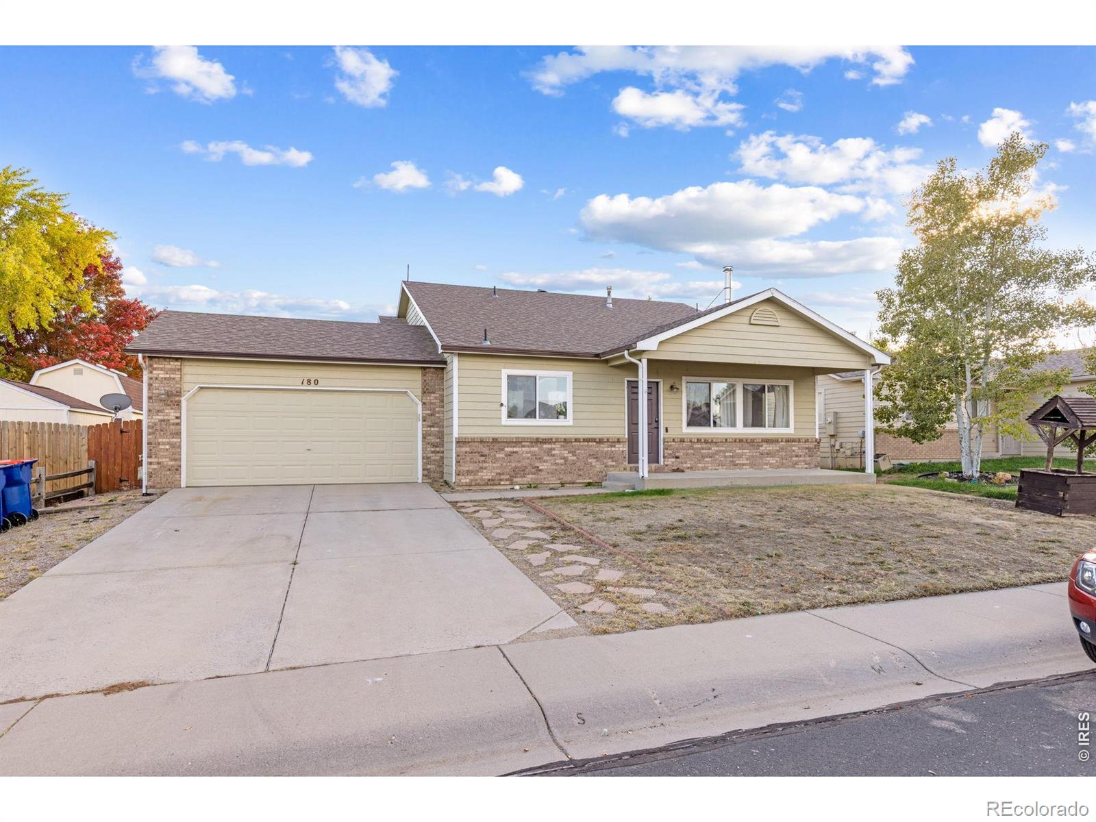 180 Mountain Ash Court — photo