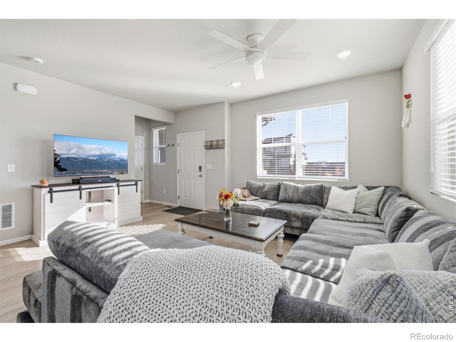 235 E 4th Street, Berthoud, CO 80513 — photo 3