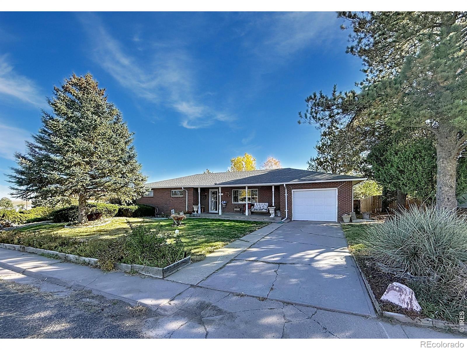 1811 Circle Lane — photo