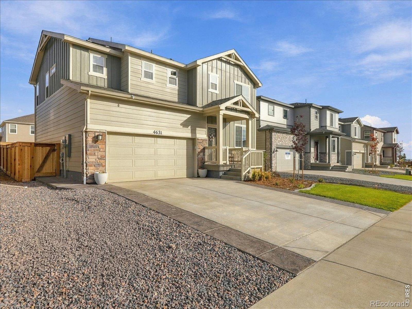 4631 Sunsplash Way — photo