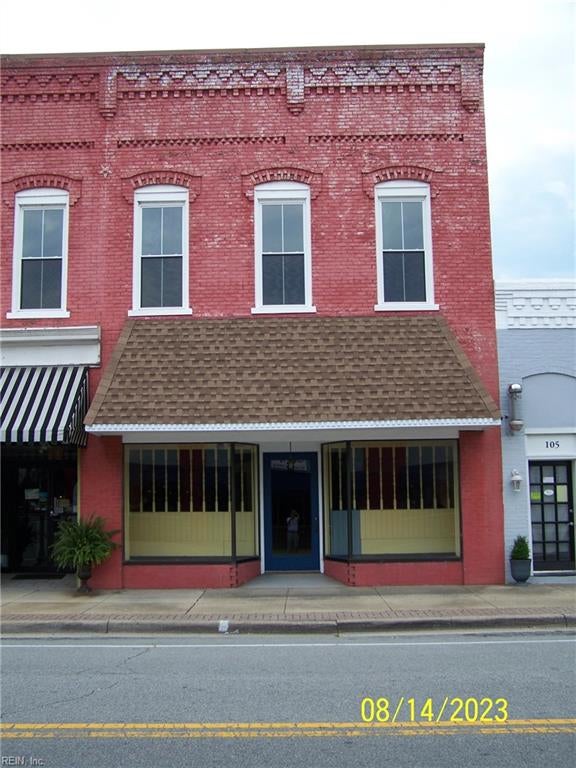 103 N Main St — photo