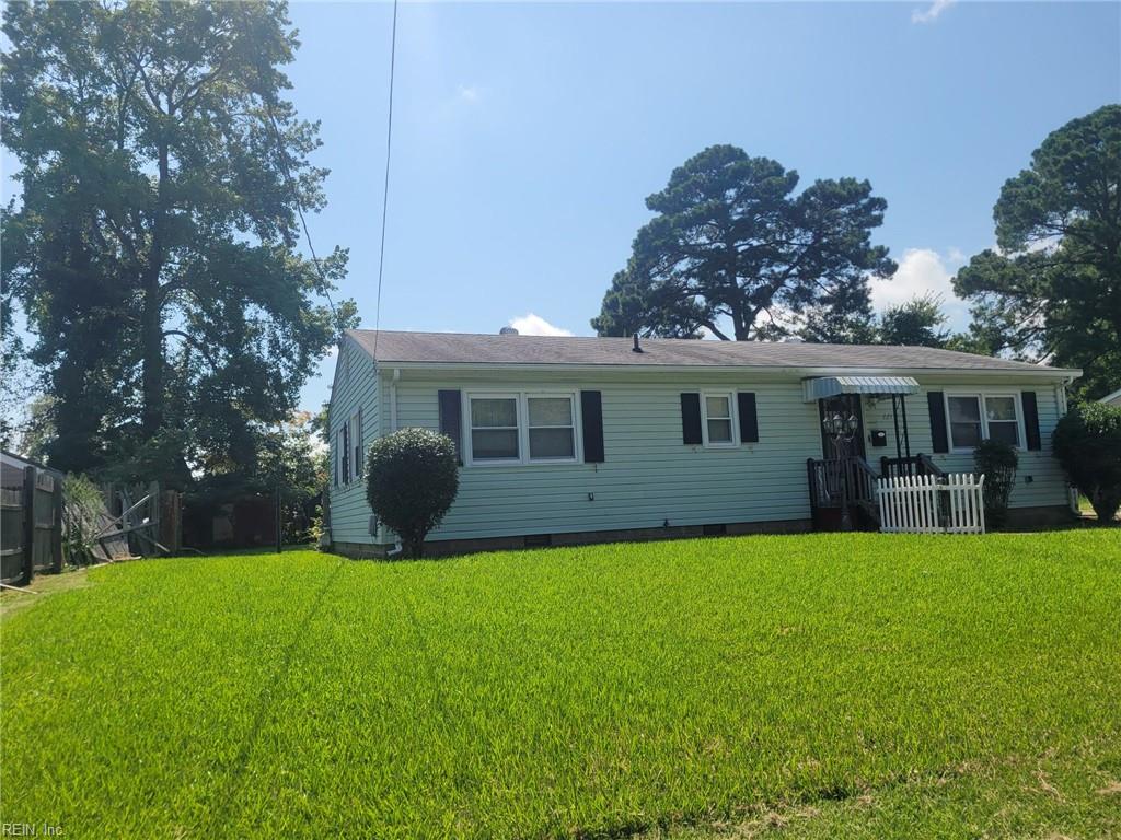 221 Picard Dr — photo