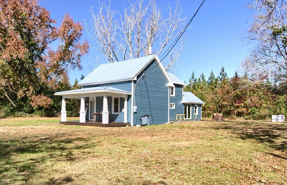 1055 Ridgefield Rd — photo