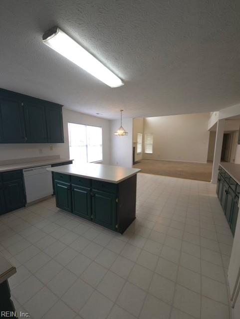 4616 Sir Gilbert Loop — photo
