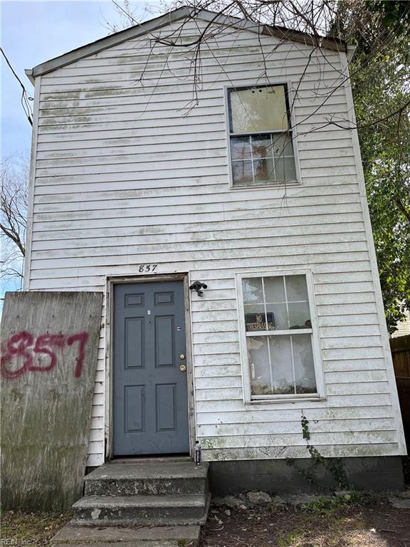 857 B Ave — photo
