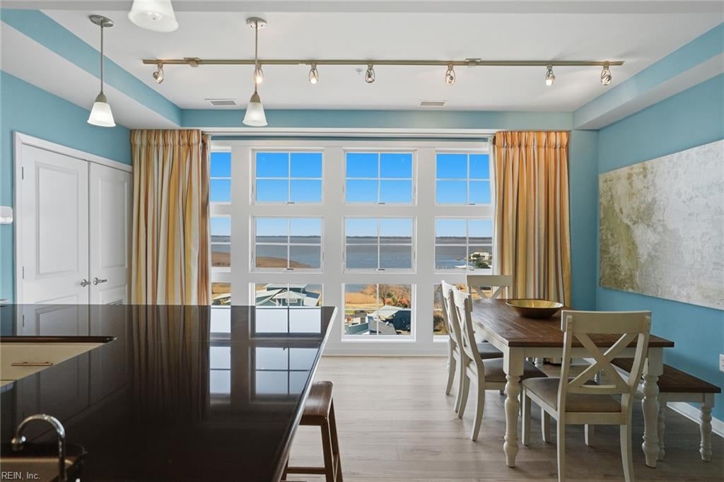 3700 Sandpiper Rd 417 — photo