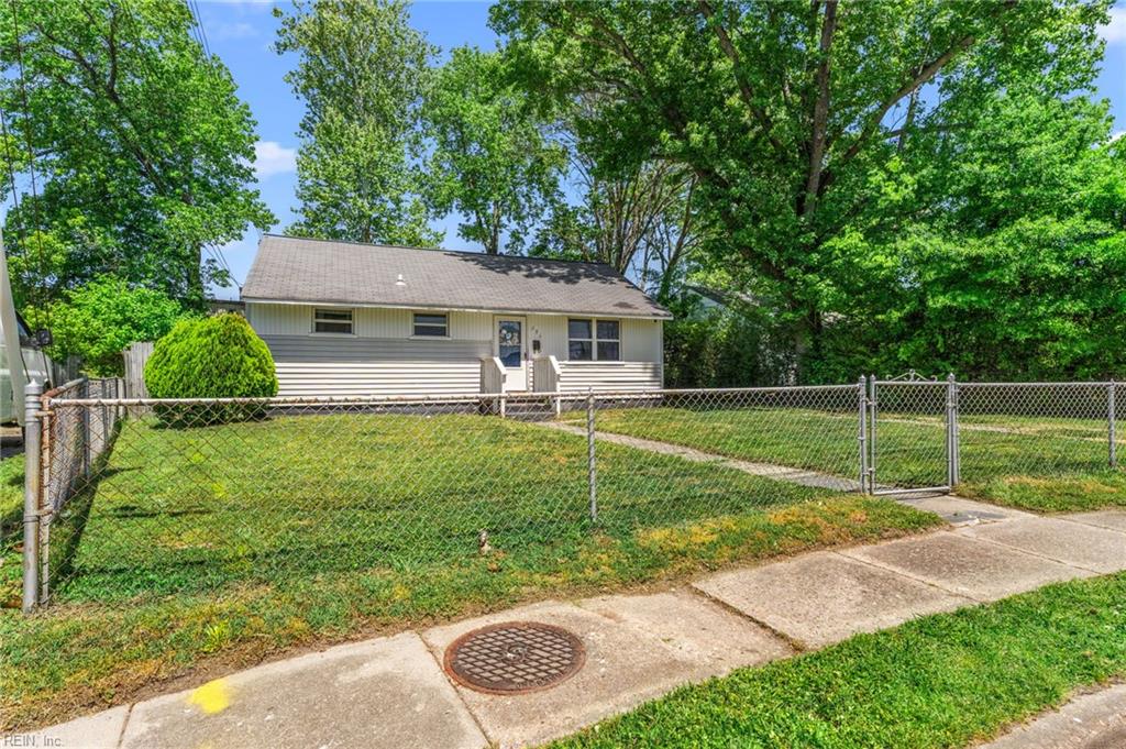 131 Jordan Dr — photo