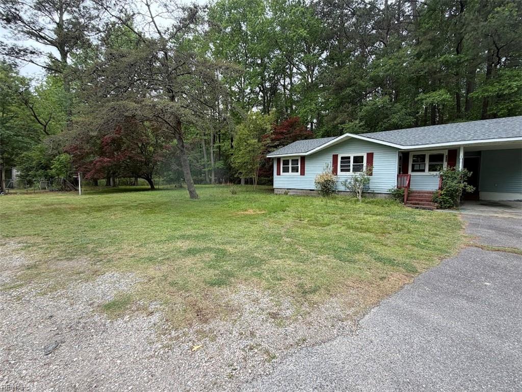 115 Clark Ln — photo