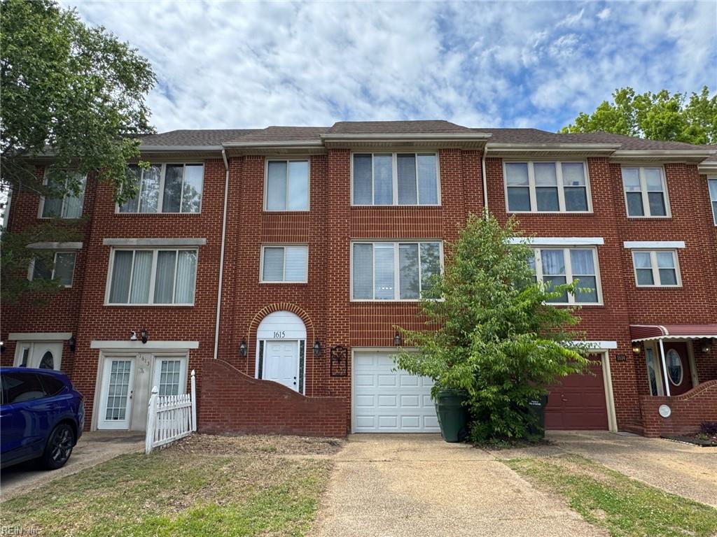 1615 River Creek Dr — photo