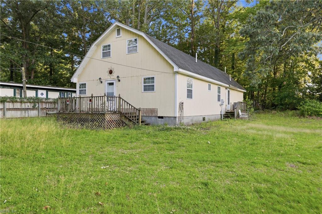 310 Coral Lane — photo