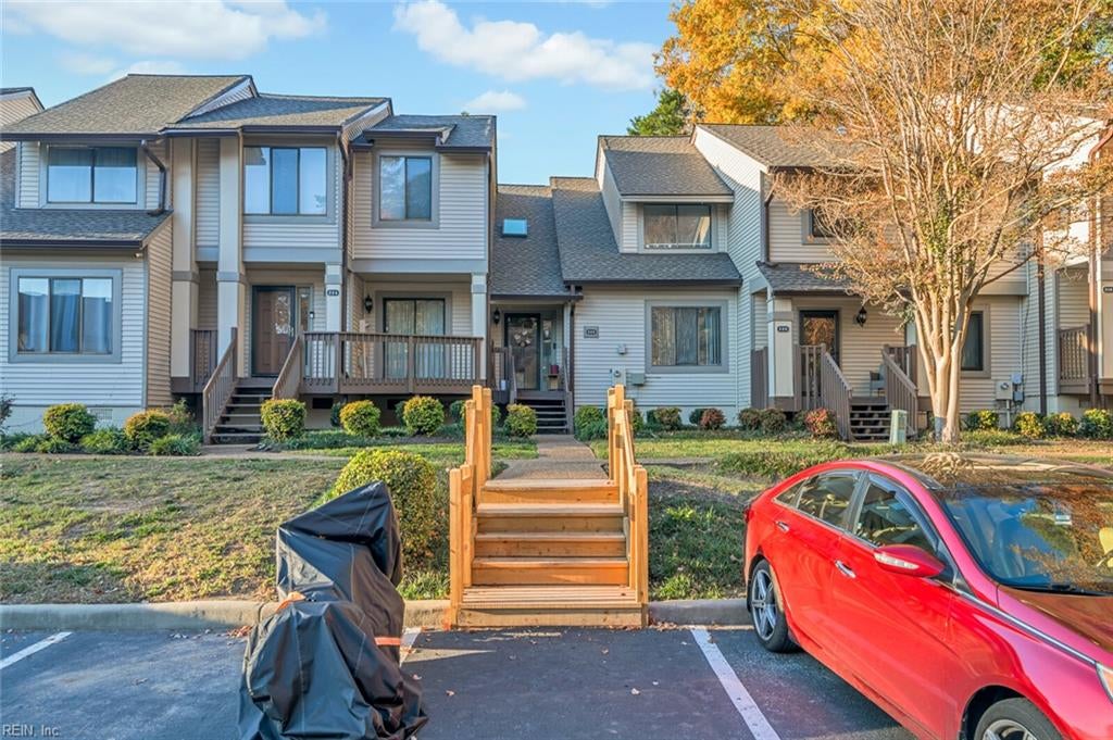 222 Bridgewater Dr — photo