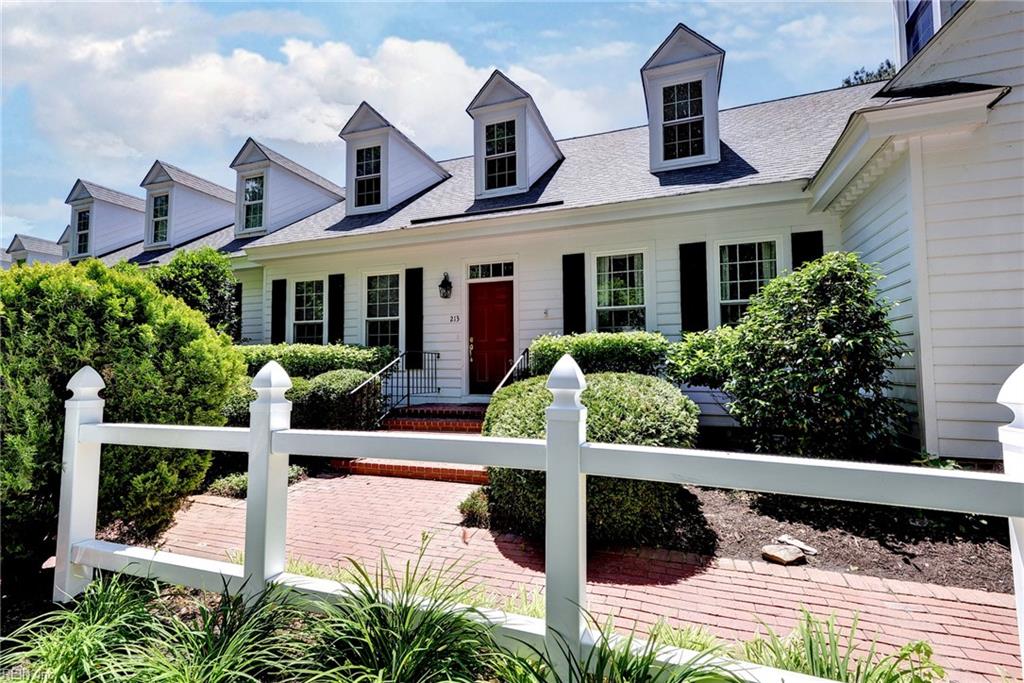 213 Dogleg Dr — photo