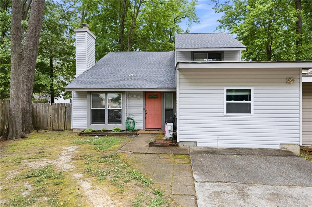 821 Pine Tree Ct — photo